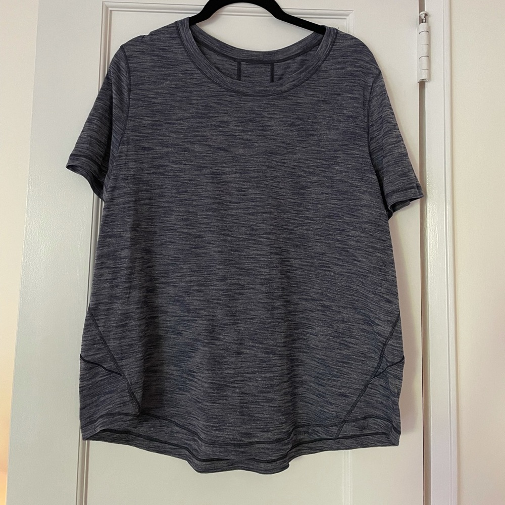 Blue lululemon workout top size 8